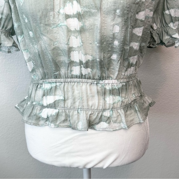 Good Luck Gem Tie Dye Puff Sleeve Peasant Top SZ S Light Green - Picture 4 of 8